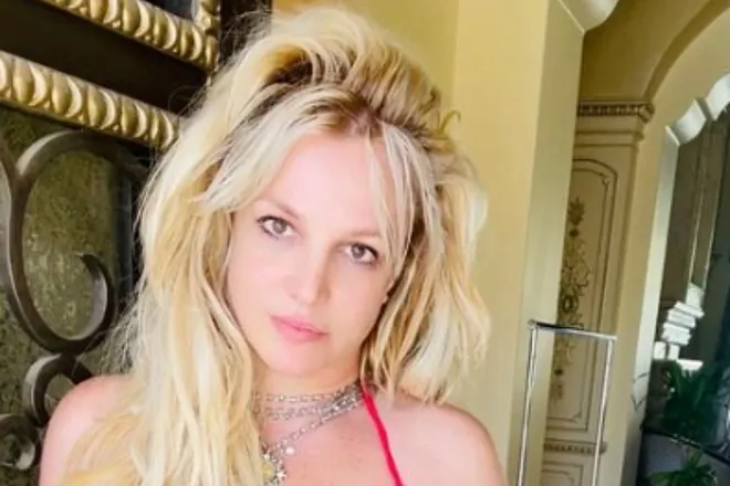Britney Spears Beach Video